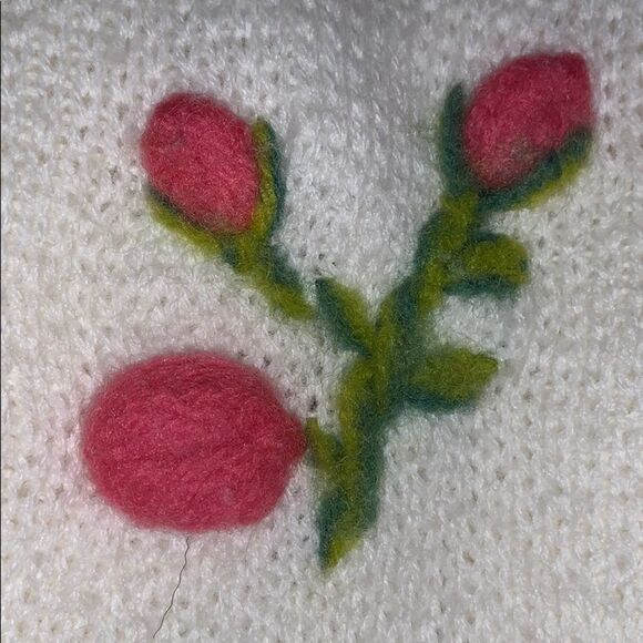 Vtg 70s/80s rose embroidered acrylic sweater vest - Picture 8 of 8